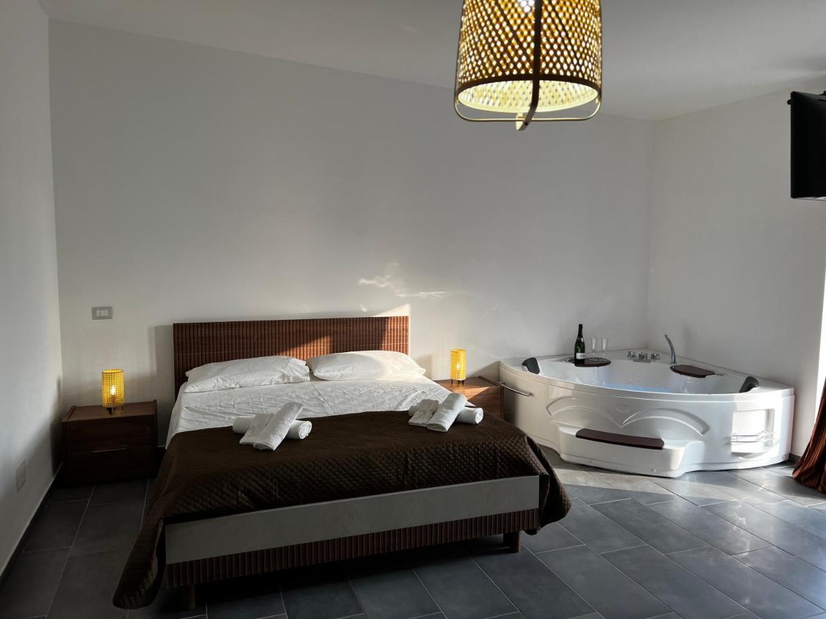 Habitat Luxury Suites Bellona Bagian luar foto