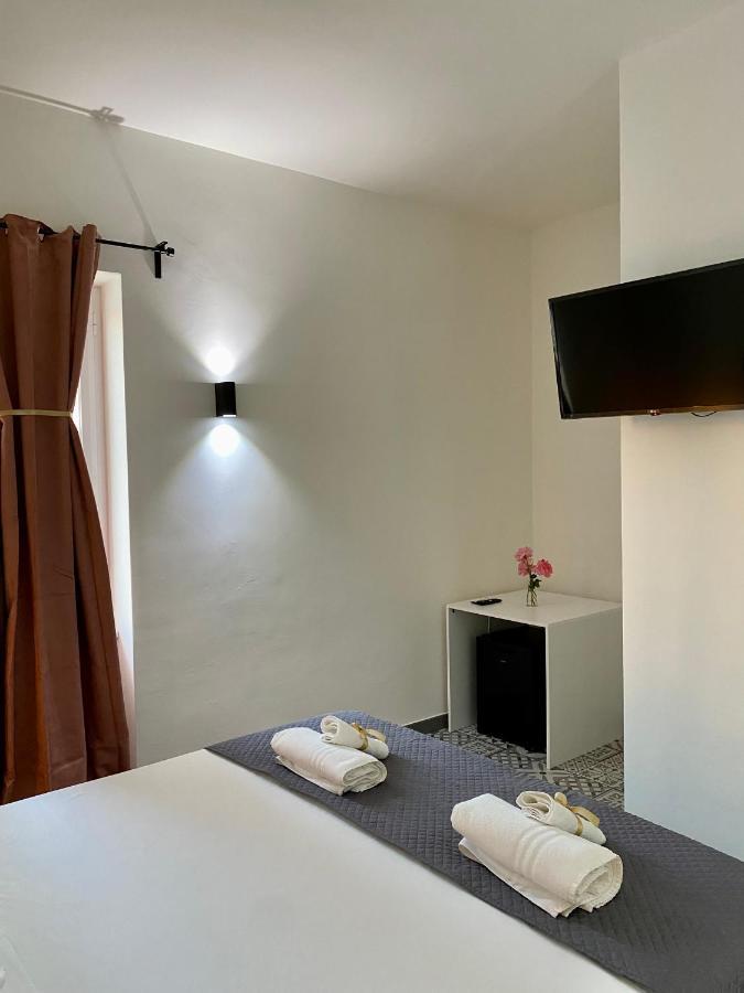 Habitat Luxury Suites Bellona Bagian luar foto