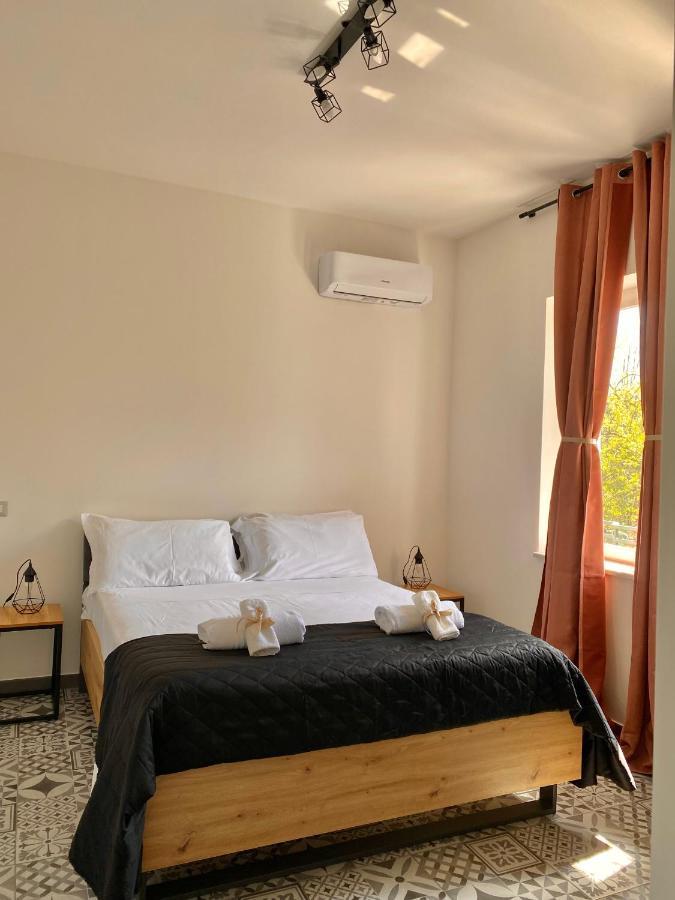 Habitat Luxury Suites Bellona Bagian luar foto
