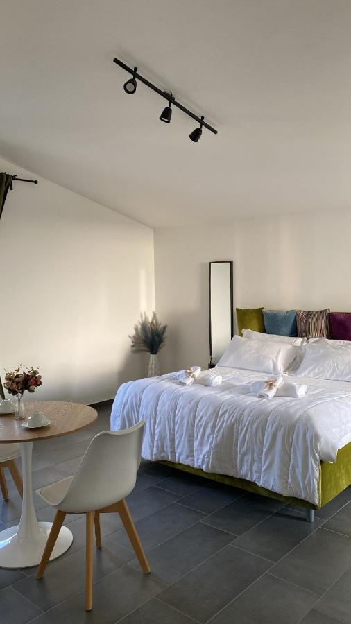 Habitat Luxury Suites Bellona Bagian luar foto